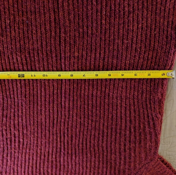 Sweater 👗 - Picture 2 of 5